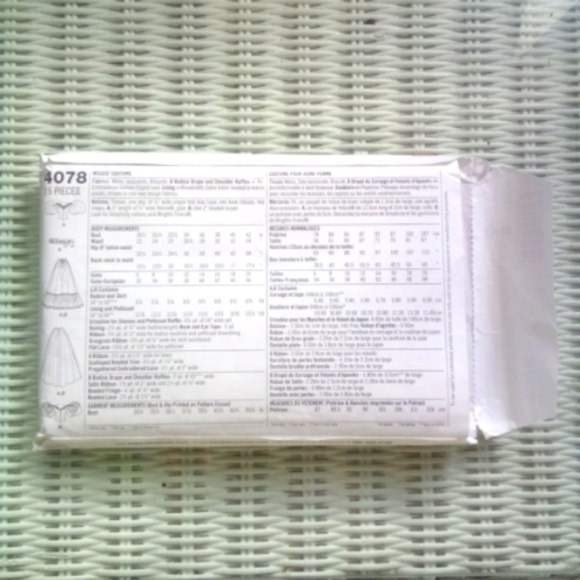 Simplicity Sewing Pattern 4078 circa 1895 Ball Gown Victorian Dress - Picture 5 of 8